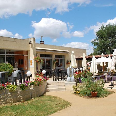 Logis Hotel & Restaurant Le Fleurance Екстер'єр фото