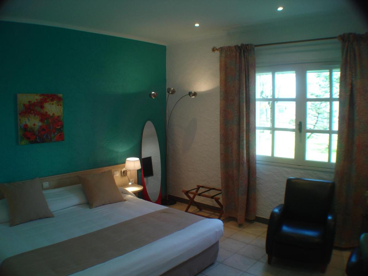 Logis Hotel & Restaurant Le Fleurance Екстер'єр фото