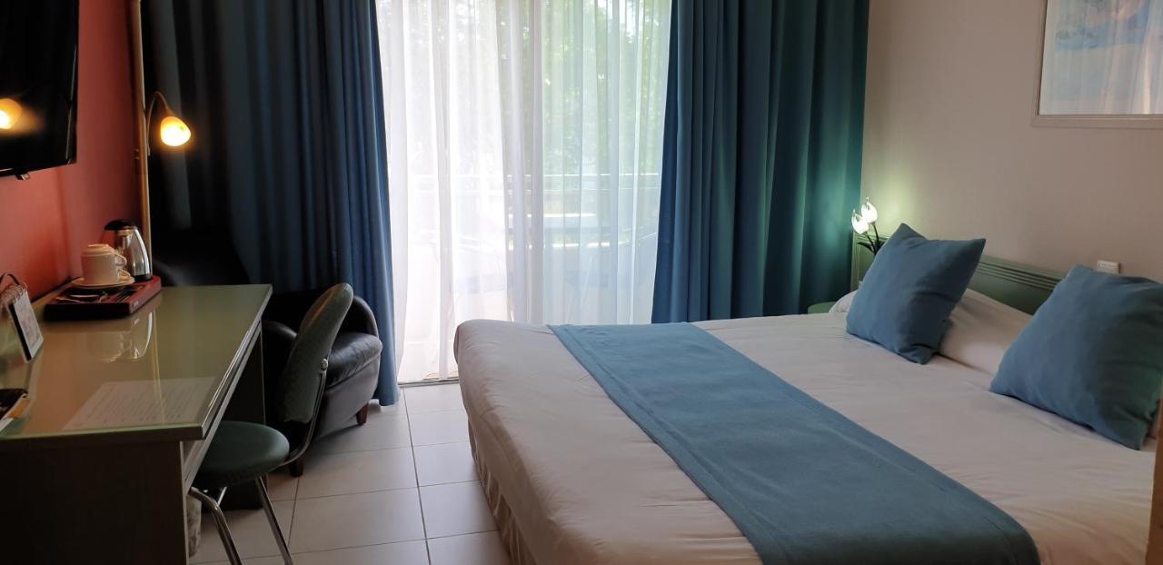 Logis Hotel & Restaurant Le Fleurance Екстер'єр фото