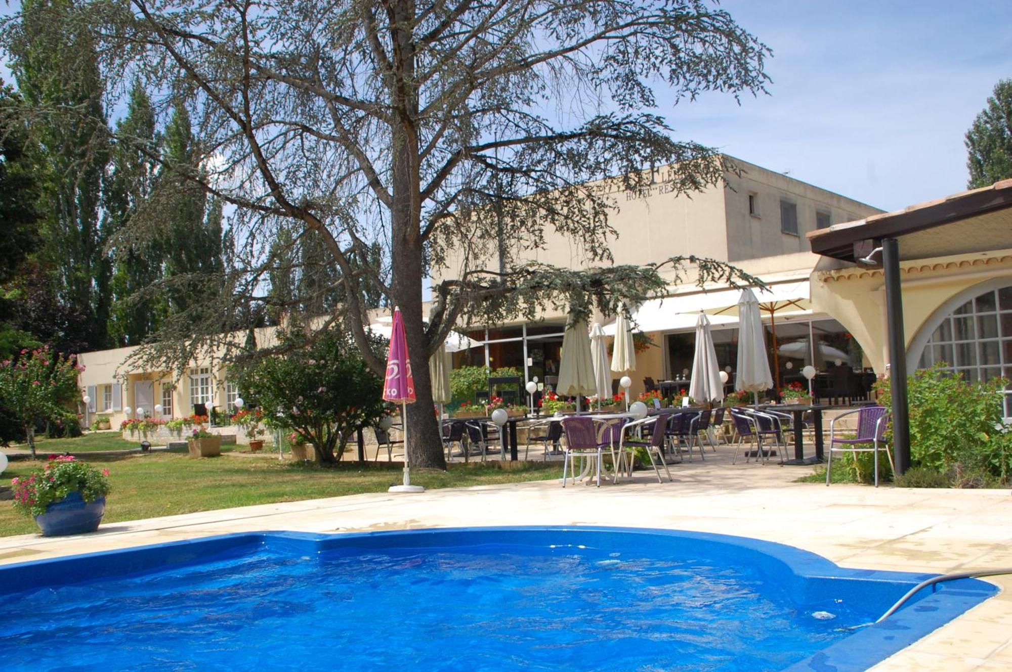 Logis Hotel & Restaurant Le Fleurance Екстер'єр фото