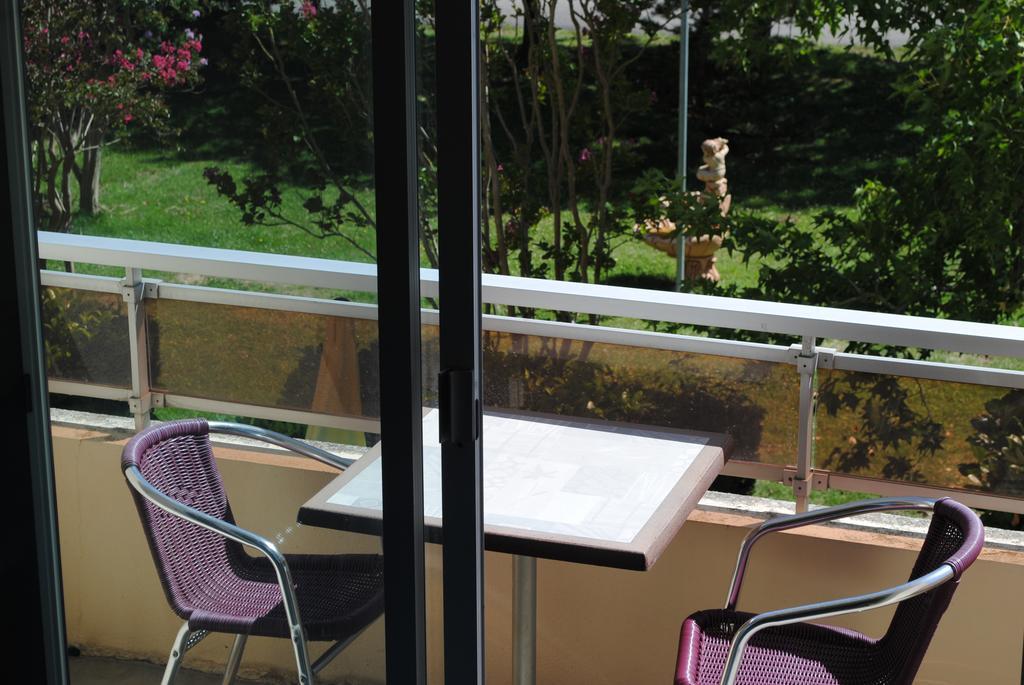 Logis Hotel & Restaurant Le Fleurance Екстер'єр фото