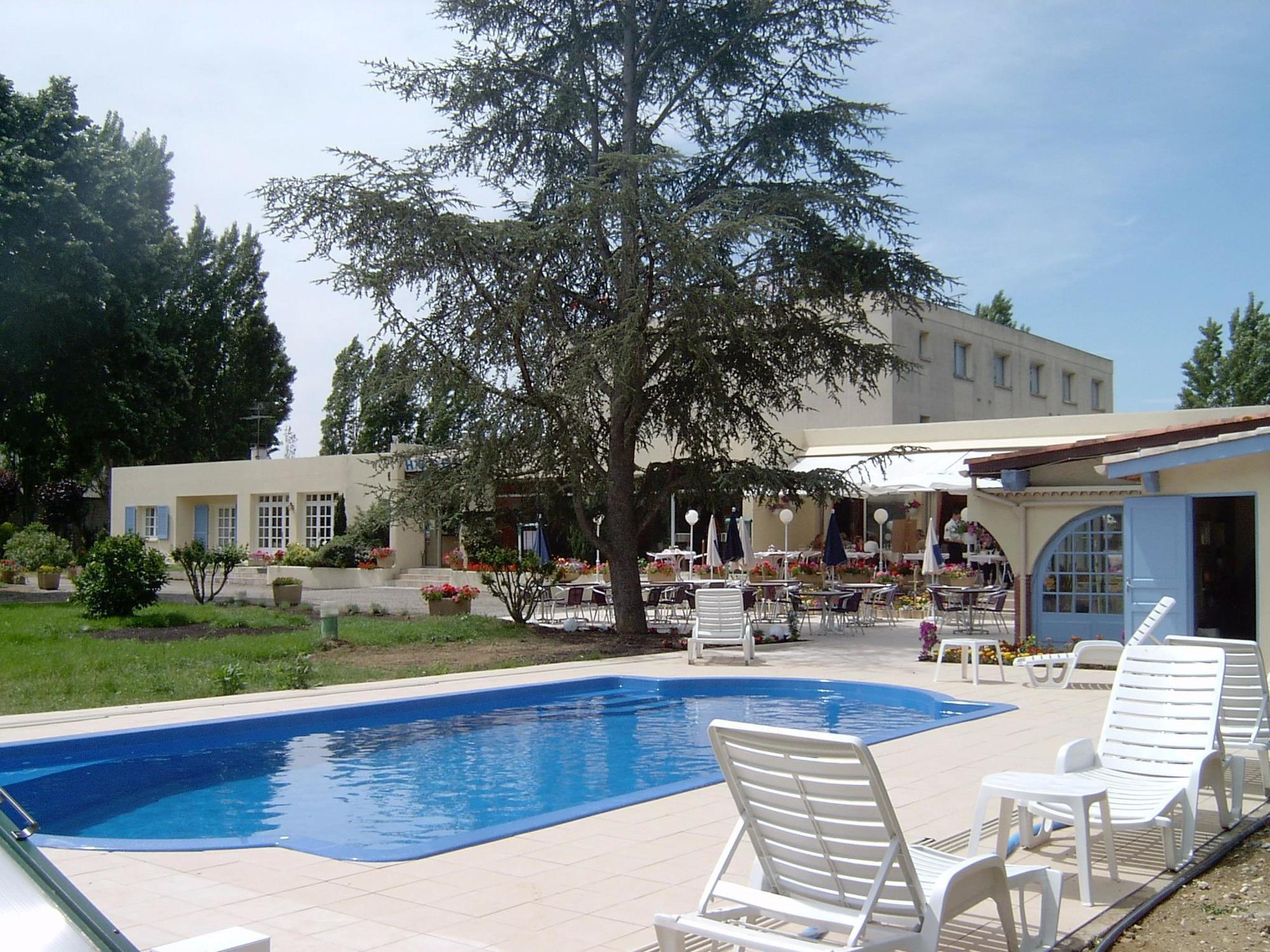 Logis Hotel & Restaurant Le Fleurance Екстер'єр фото